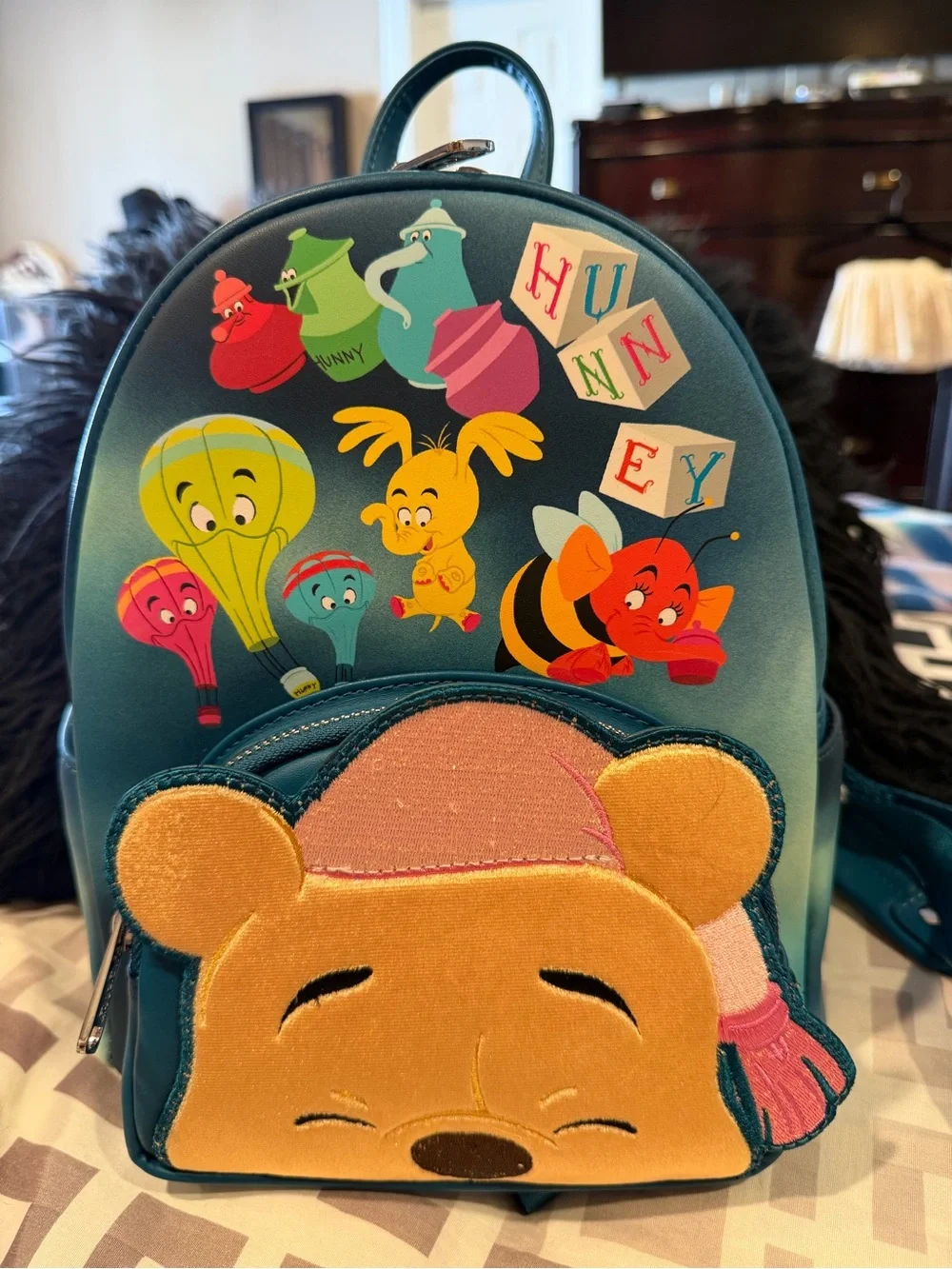 Loungefly Winnie the Pooh Heffa-Dream Glow Mini Backpack GLOW IN THE DARK.